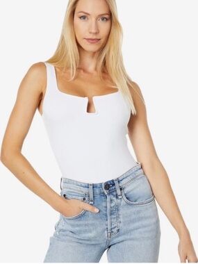 ✨Abercrombie & Fitch Soft Collection White Ponte Triangle Notch Bodysuit Size S